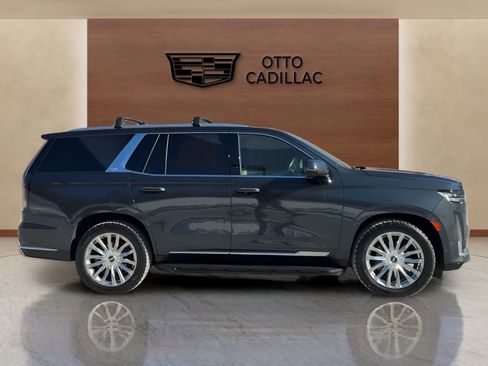 Used 2022 Cadillac Escalade Premium Luxury w/ Performance Package image 6