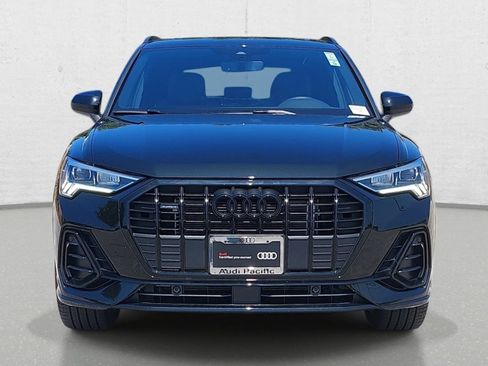 Certified 2025 Audi Q3 2.0T Premium w/ Convenience Package AWD/4WD image 2