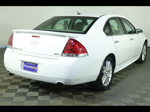 Used 2016 Chevrolet Impala LTZ FWD image 14