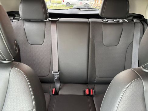 Used 2025 Buick Encore GX Preferred FWD image 37