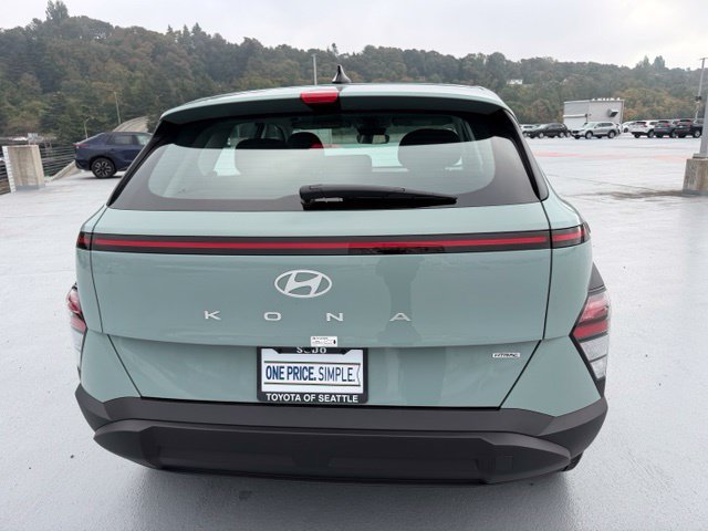 Used 2024 Hyundai Kona SE AWD/4WD image 4