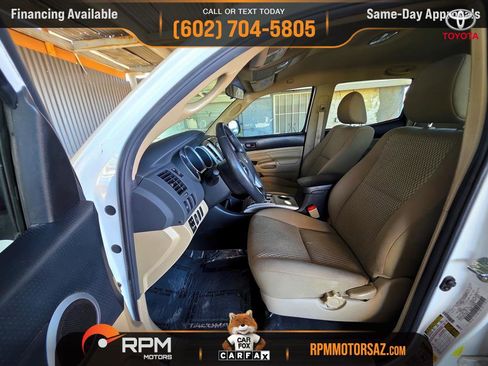 Used 2015 Toyota Tacoma PreRunner w/ SR5 Package image 10