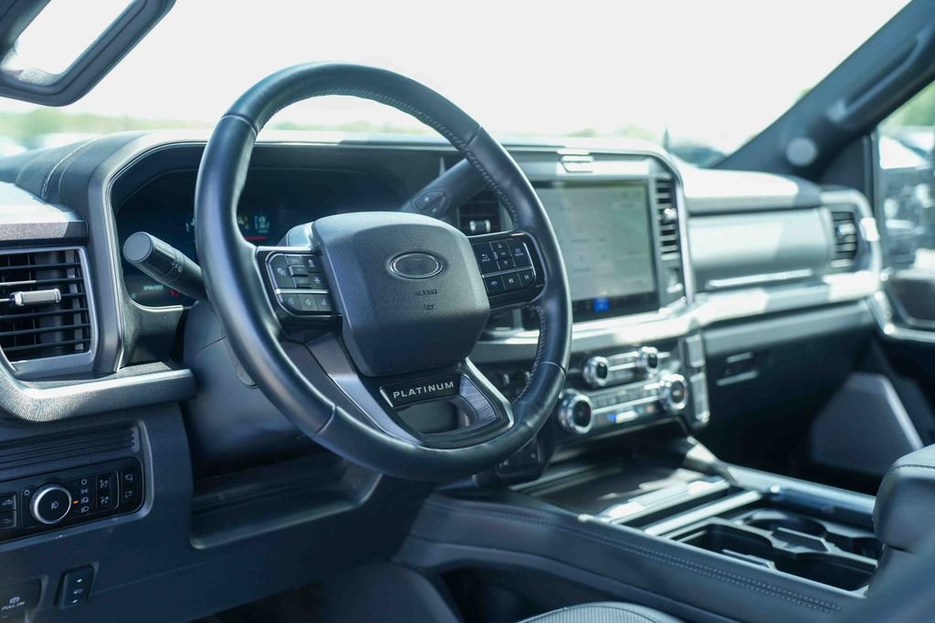 Used 2025 Ford F250 Platinum AWD/4WD image 22