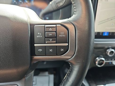 Used 2024 Ford F250 Lariat w/ FX4 Off-Road Package AWD/4WD image 19