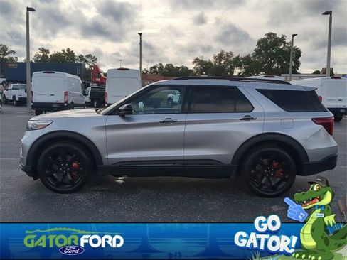 Used 2020 Ford Explorer ST w/ ST Street Pack image 8