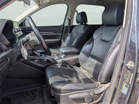 Used 2021 Kia Telluride LX image 11