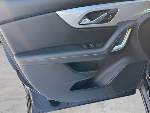 Used 2024 Chevrolet Blazer LT image 18