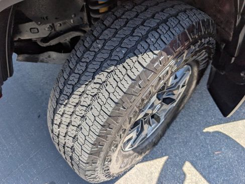 Used 2023 Toyota Tacoma TRD Off-Road w/ TRD Premium Off Road Package AWD/4WD image 21