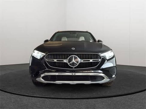 Certified 2025 Mercedes-Benz GLC 300 4MATIC image 6