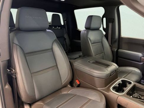 Certified 2022 GMC Sierra 1500 Denali w/ Denali Premium Package AWD/4WD image 13