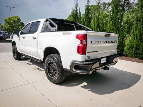 Used 2020 Chevrolet Silverado 1500 LT Trail Boss image 8