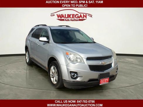 Used 2015 Chevrolet Equinox LT w/ Power Convenience Package image 2