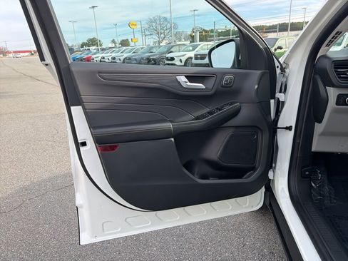 New 2026 Ford Escape Platinum w/ Equipment Group 601A image 12