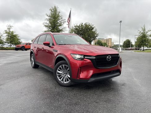 Used 2024 MAZDA CX-90 3.3 Turbo w/ Preferred Package AWD/4WD image 2