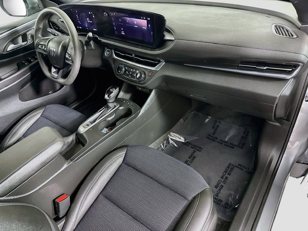 Used 2025 Buick Envista Preferred FWD image 29