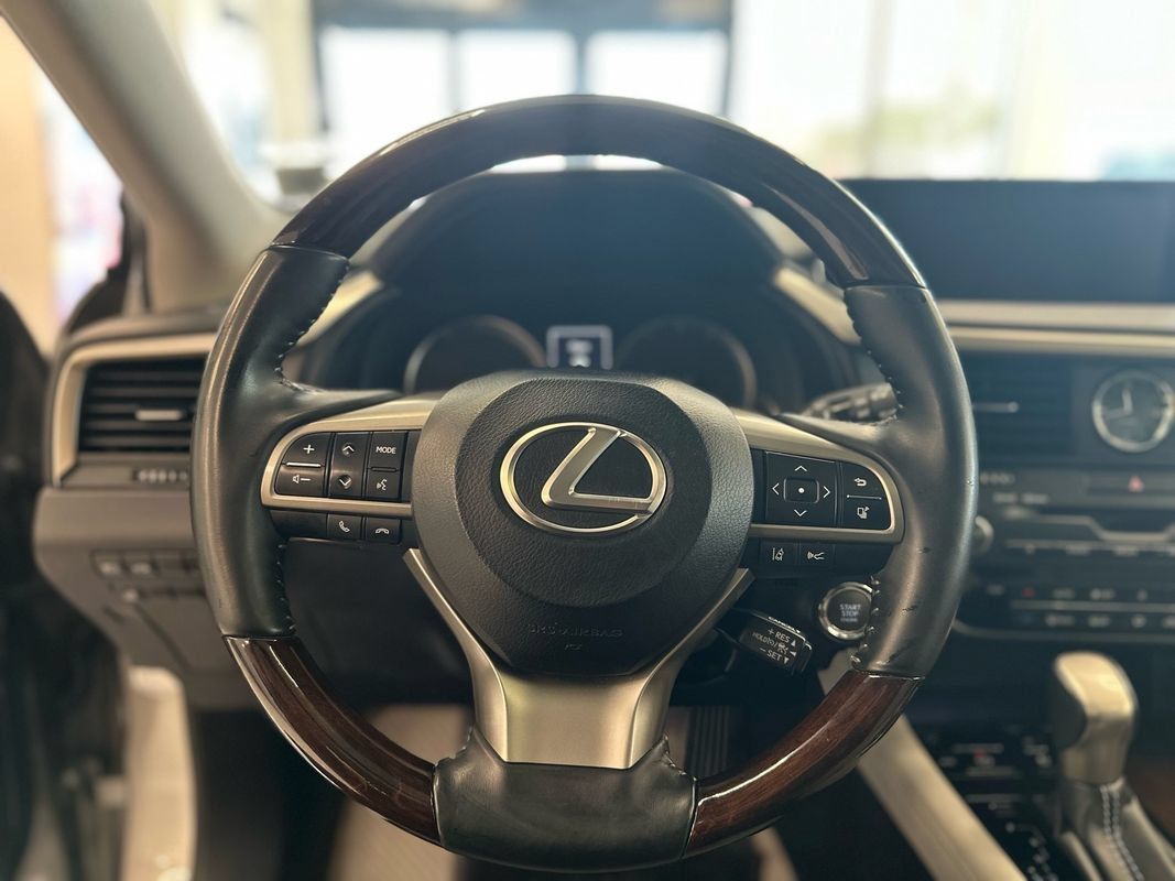 Used 2017 Lexus RX 350 AWD w/ Premium Package image 16