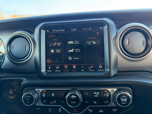 Used 2021 Jeep Wrangler Unlimited Sport image 27