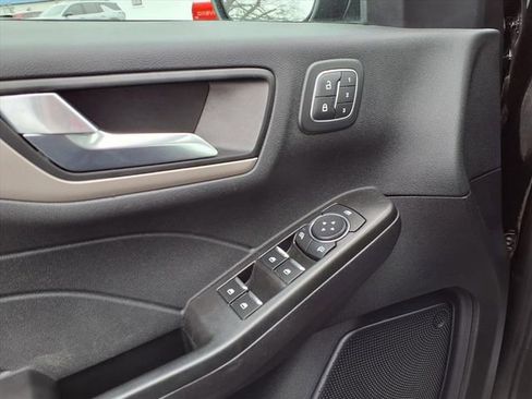 Used 2022 Ford Escape SEL w/ Technology Package image 16