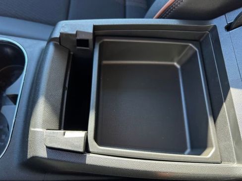 New 2025 GMC Canyon AT4 image 24