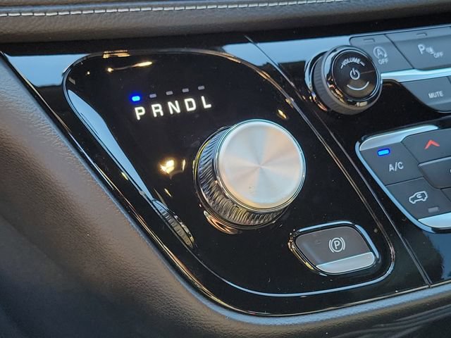 New 2027 Chrysler Pacifica Select AWD/4WD image 15