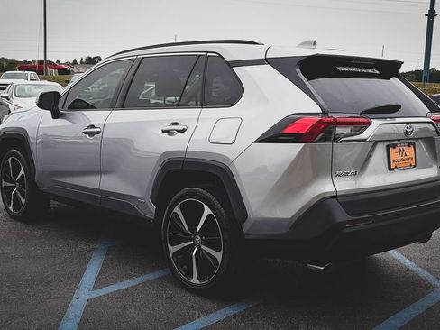 Used 2022 Toyota RAV4 XLE w/ Convenience Package AWD/4WD image 19
