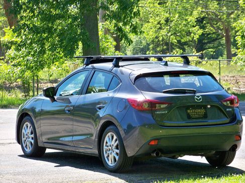 Used 2014 MAZDA MAZDA3 i Touring w/ Technology Package FWD image 7