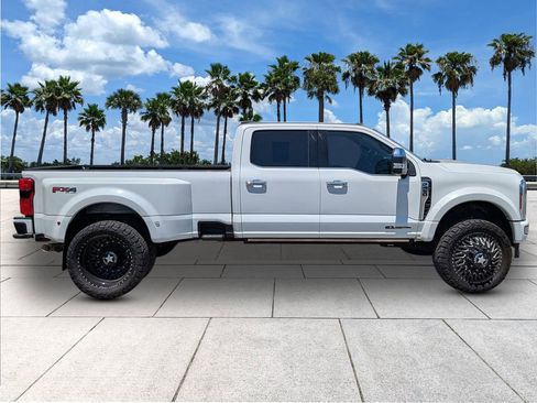 Used 2024 Ford F450 Platinum w/ FX4 Off-Road Package AWD/4WD image 7