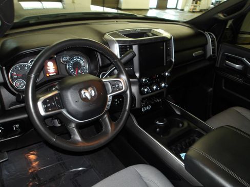 Used 2024 RAM 2500 Big Horn AWD/4WD image 9
