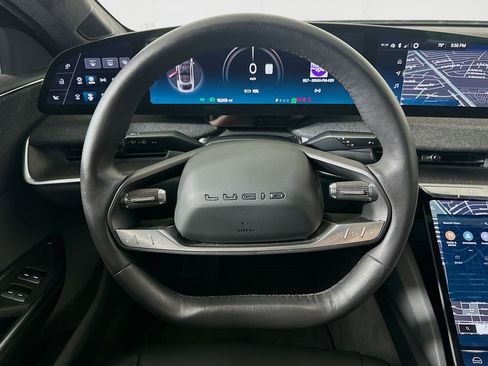 Used 2024 Lucid Air Pure image 18