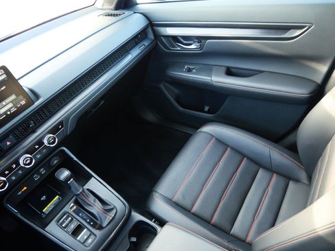 Used 2024 Honda CR-V Sport-L image 11