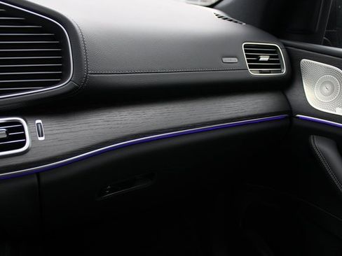 New 2026 Mercedes-Benz GLS 450 4MATIC image 33