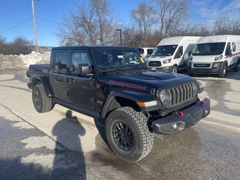Used 2025 Jeep Gladiator Rubicon w/ Convenience Group image 4