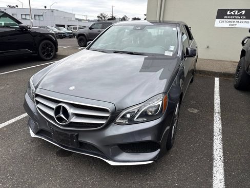 Used 2016 Mercedes-Benz E 350 4MATIC Sedan image 1