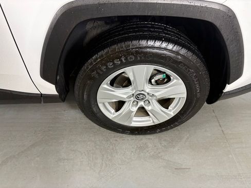 Used 2021 Toyota RAV4 XLE image 10