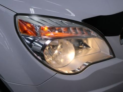 Used 2014 Chevrolet Equinox LT image 24