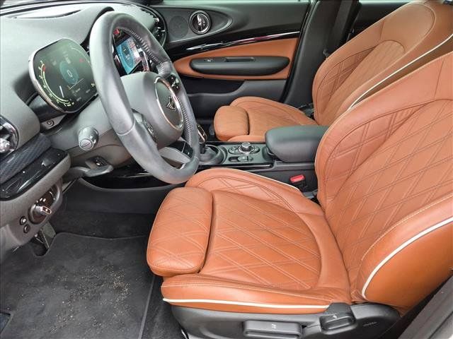 Used 2022 MINI Cooper Clubman S w/ Signature Upholstery Package FWD image 17