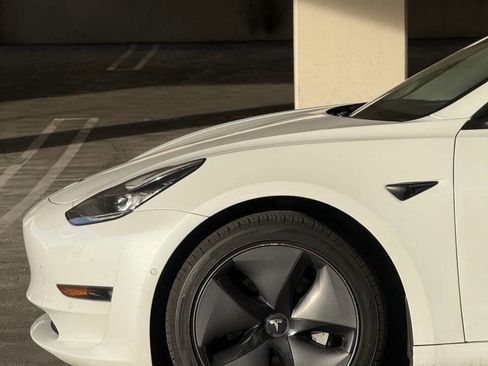 Used 2018 Tesla Model 3 Long Range image 12