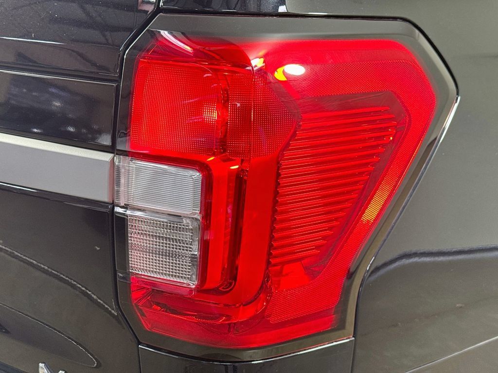 Used 2023 Ford Expedition Max XLT RWD image 35