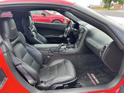 Used 2013 Chevrolet Corvette Z06 RWD image 9