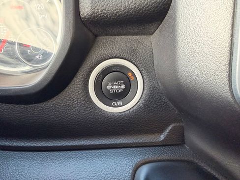 Used 2020 RAM 1500 Big Horn image 14