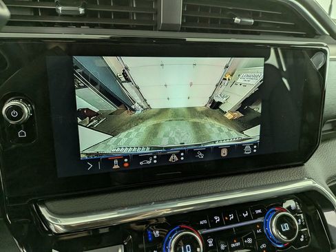 New 2025 GMC Sierra 3500 Denali w/ Denali Reserve Package image 24