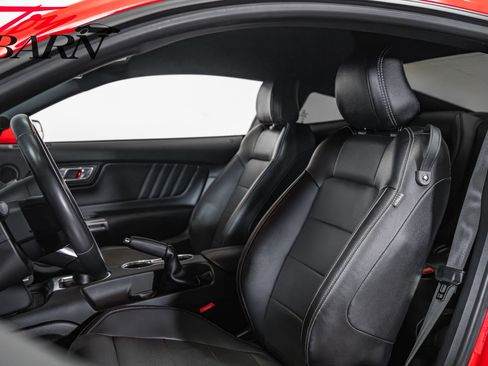 Used 2018 Ford Mustang GT Premium w/ GT Performance Package RWD image 24
