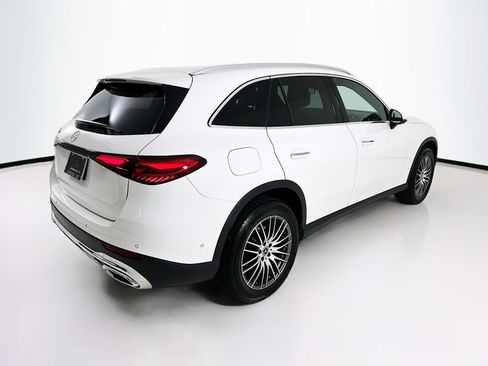 Certified 2025 Mercedes-Benz GLC 300 image 8