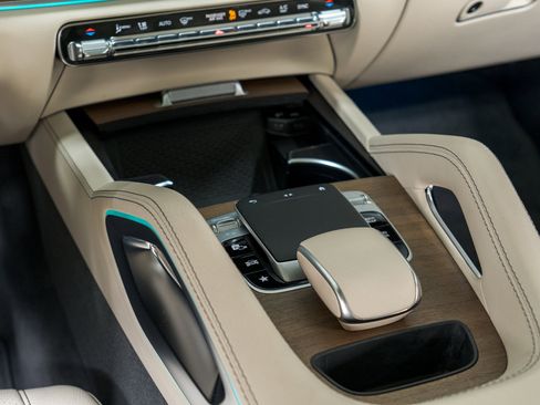 Used 2020 Mercedes-Benz GLE 350 4MATIC image 20