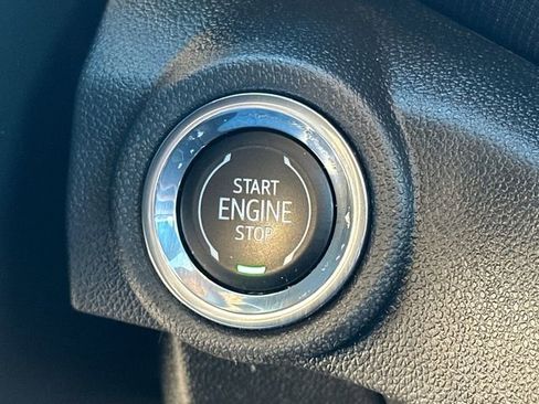 Used 2023 Chevrolet TrailBlazer RS w/ Sun and Liftgate Package image 35