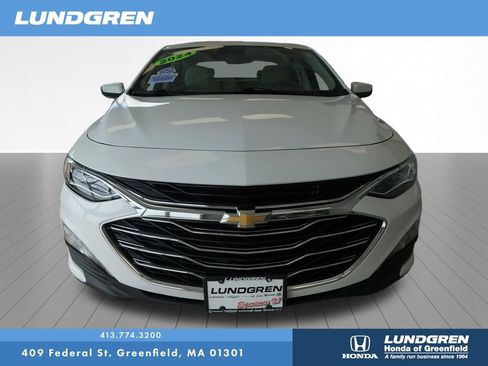 Used 2024 Chevrolet Malibu LT FWD image 2