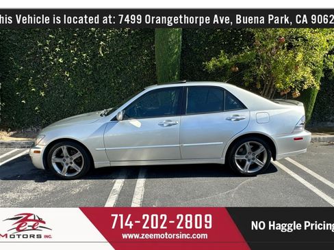 Used 2004 Lexus IS 300 RWD image 10