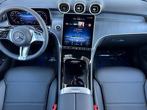 New 2026 Mercedes-Benz GLC 300 image 3
