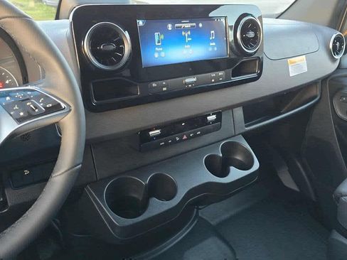 New 2026 Mercedes-Benz Sprinter 2500 image 28