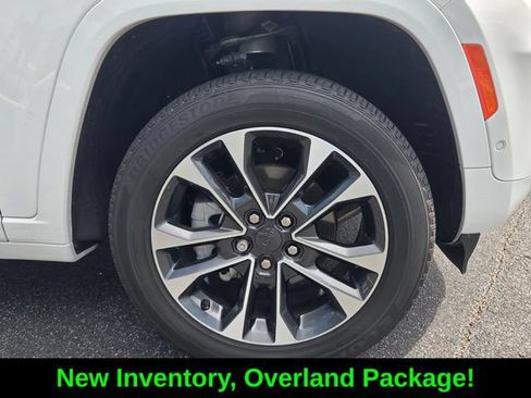 Certified 2023 Jeep Grand Cherokee Overland w/ Adv Protech Group III AWD/4WD image 9